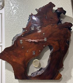 Burl Pendulum Clock