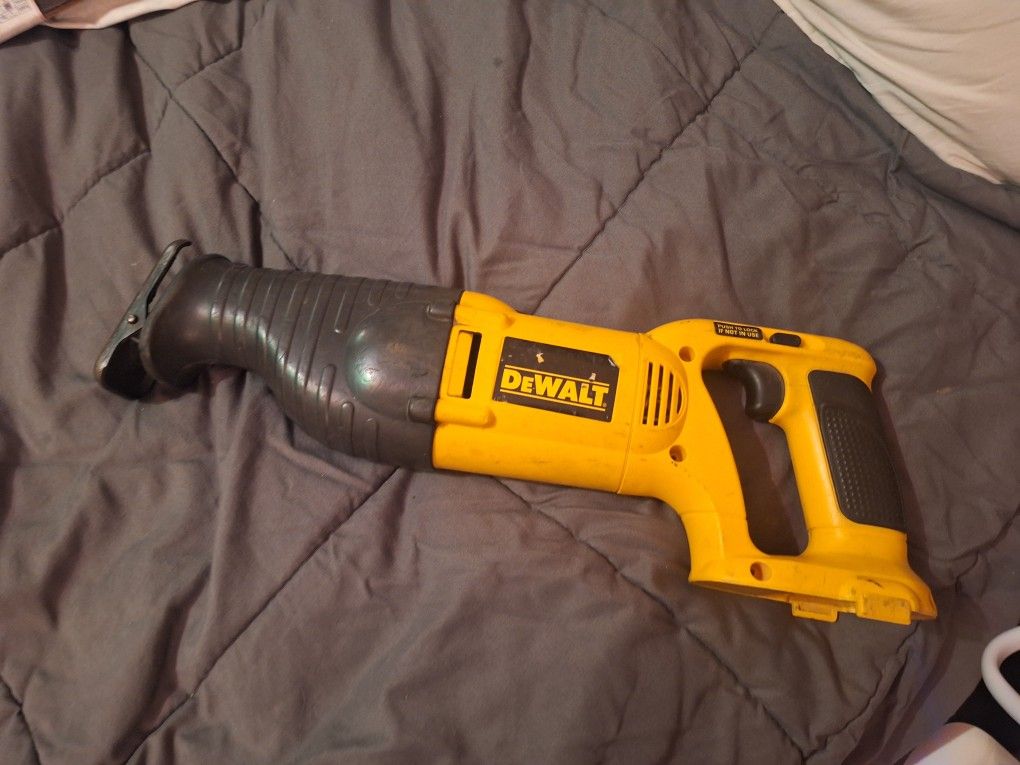 Dewalt Variable Speed Reciprocating Saw