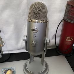 Gray Blue Yeti Mic 