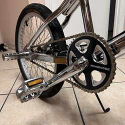 Mongoose Hoop D Team Issue