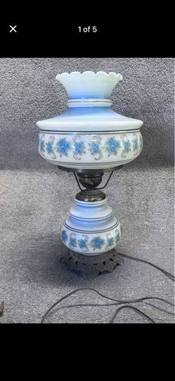 Vintage Quoizel Hurricane Lamp Floral Blue Roses White