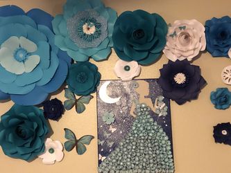 Blue wall decorations Flowers and Canvas