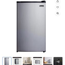 Magic Chef Compact Refrigerator 