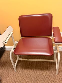 Bariatric lab draw chair