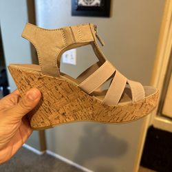 Woman Wedge Sandal 6 Wide 