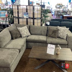 🇺🇸HUGE Blowout Furniture Sale!🇺🇸 Brand New Oversized Sectional W/ Accent Pillows Included! $50 Down Takes It Home Today!