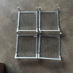 Pant Screen