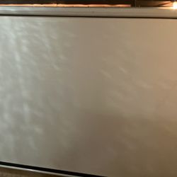 Projector Screen 