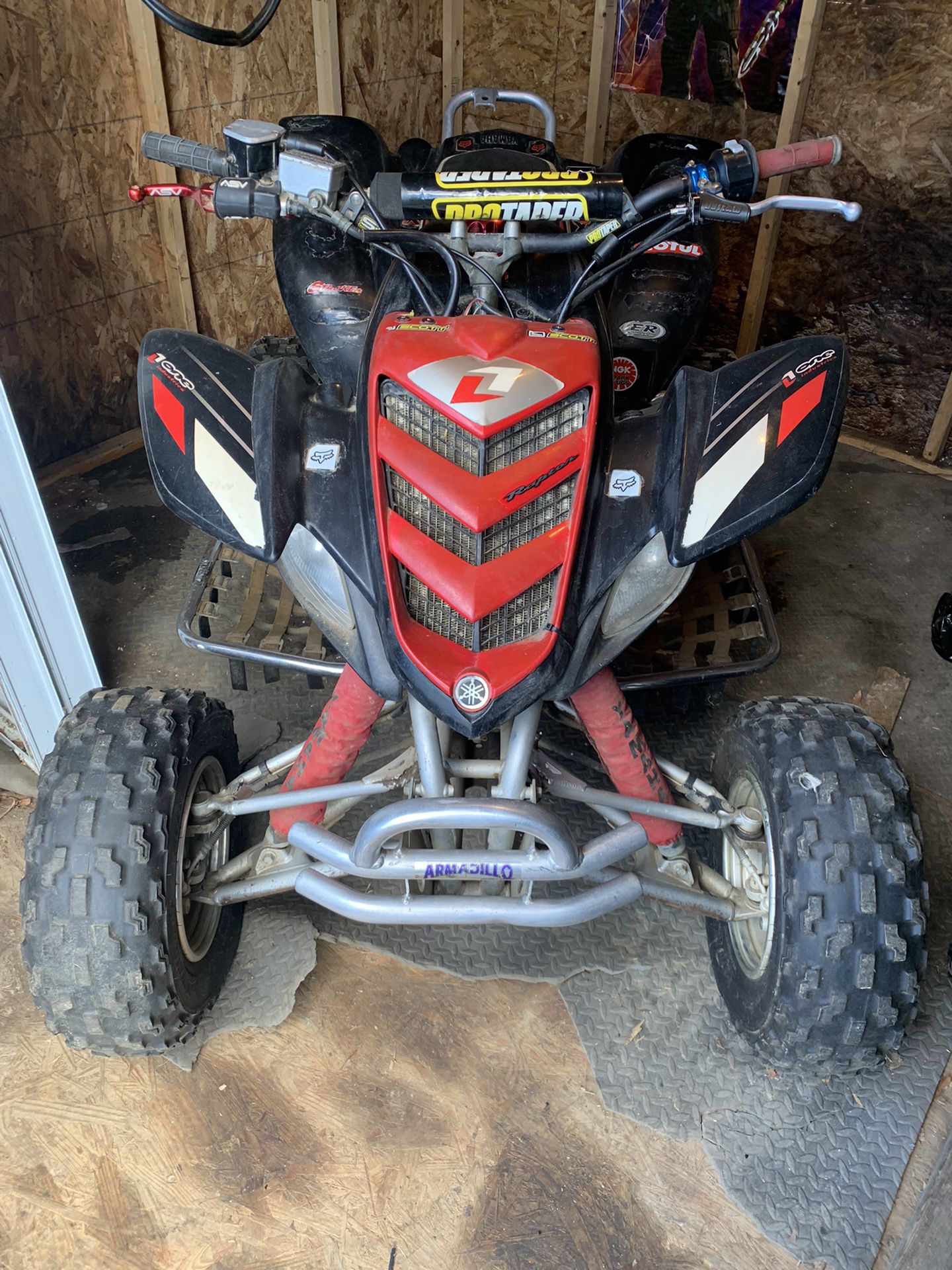2005 Yamaha Raptor 660 bored out to 686 with HMF pipes