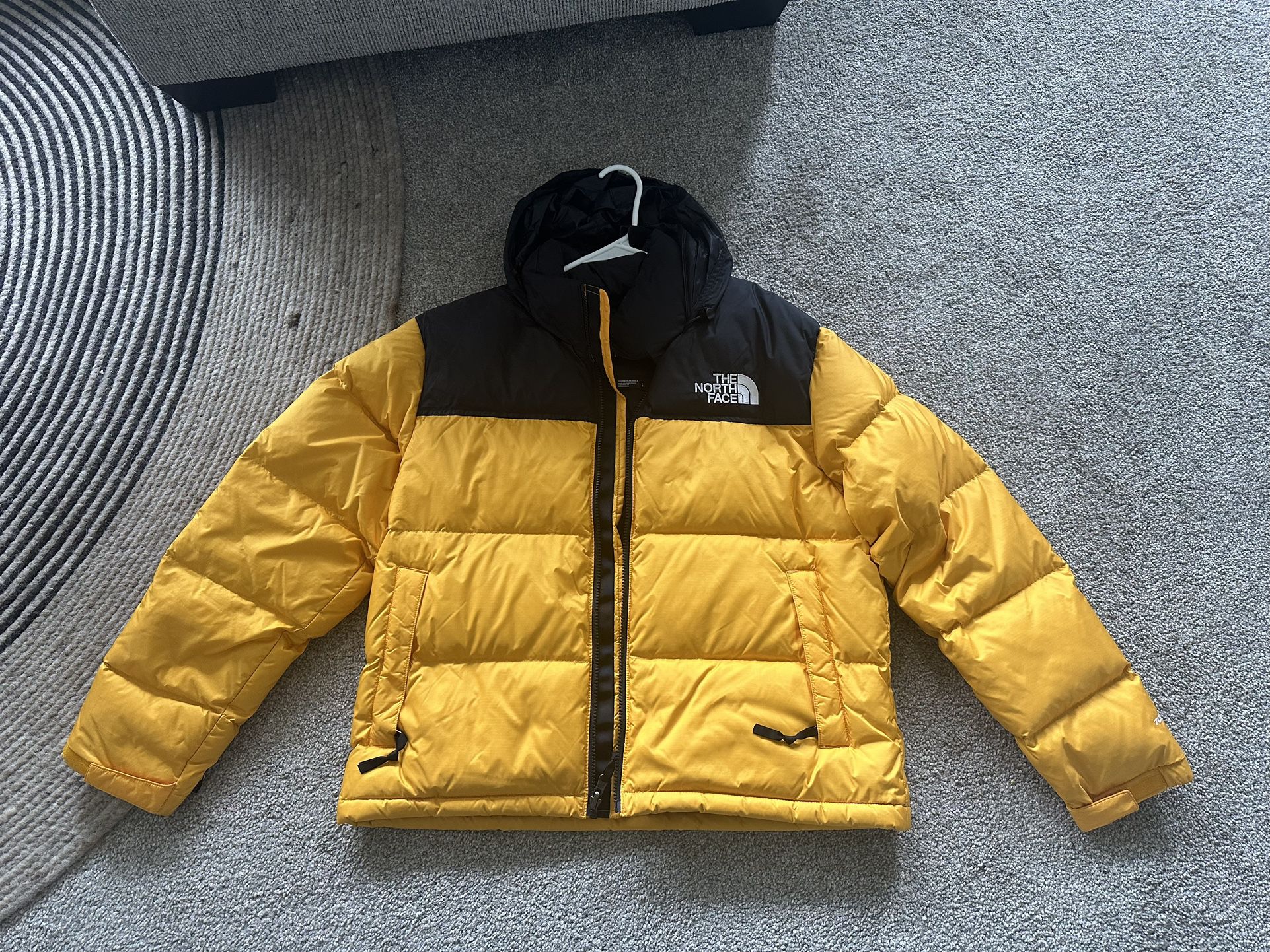 Women’s North Face Hooded Down Jacket