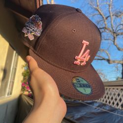 BROWN LA HAT PINK BRIM SIZE 7