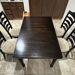 Dining Table With 4 Chairs 
