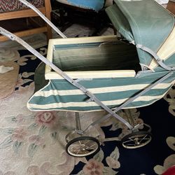 Vintage 1950’s Baby Doll Carriage 