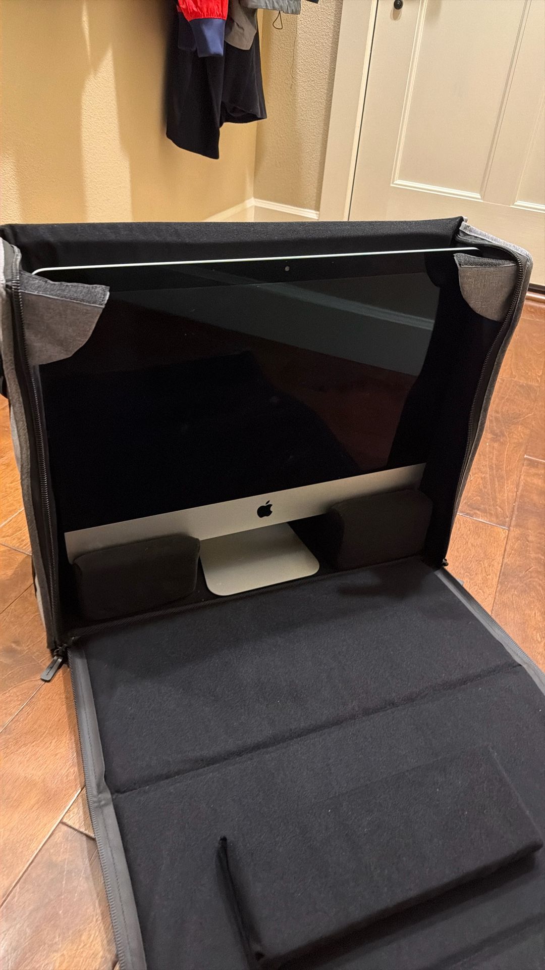 iMac 2019 1tb + Travel Case