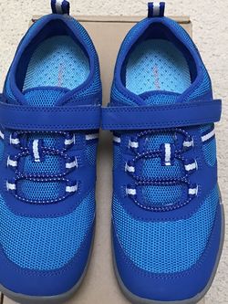 New LandsEnd Kids Water Shoes, Size Youth 6