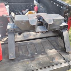 5th Wheel Hitch 