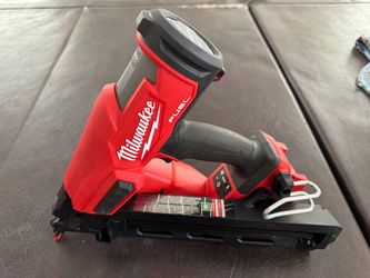 Milwaukee fuel finish nailer