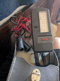 Volt Tester