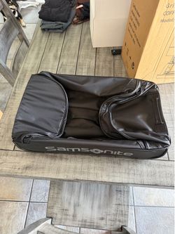 Brand New Samsonite 2 Wheel Duffle - 22”
