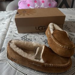 UGG ANSLEY 