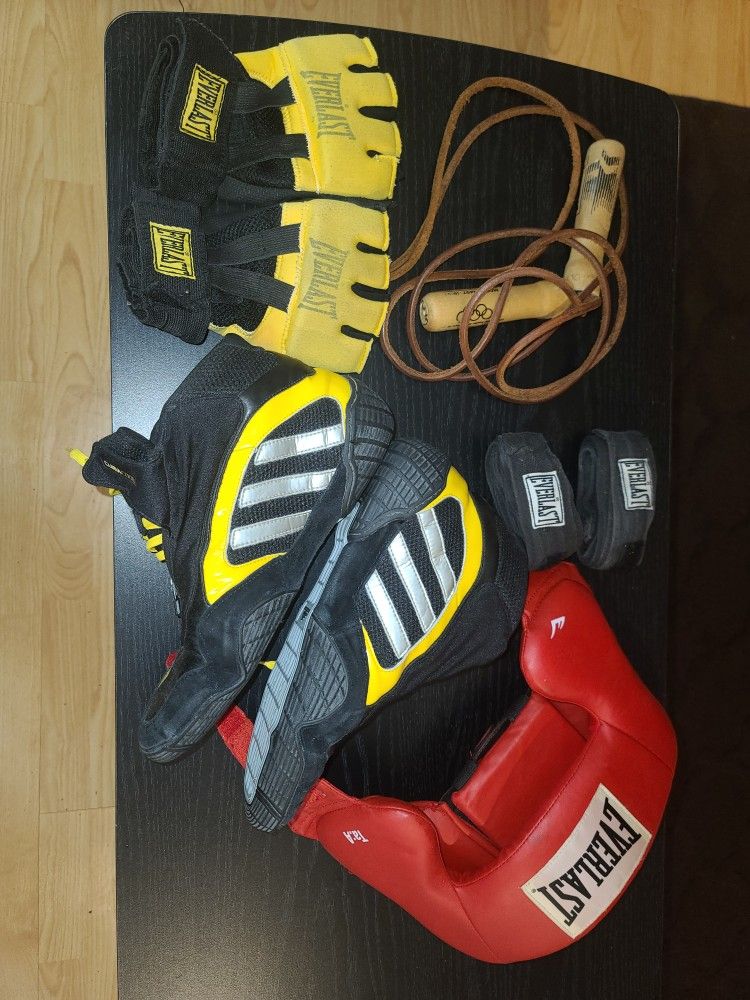 Boxing/Wrestling/MMA Gear