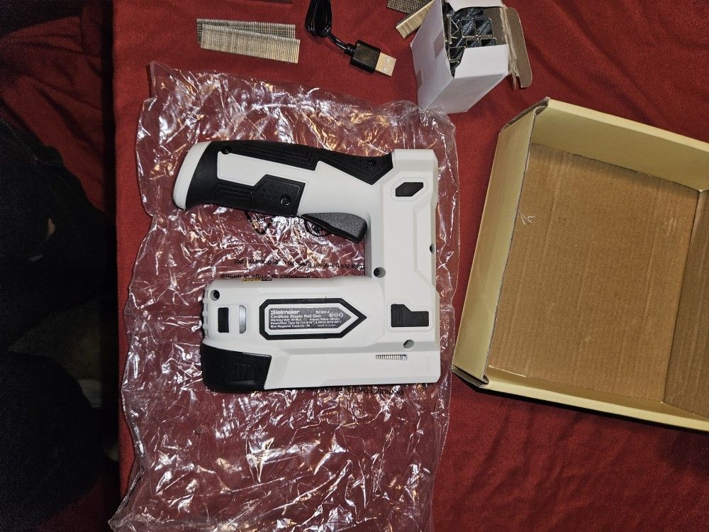 Bielner Cordless 2 in 1 Staple gun