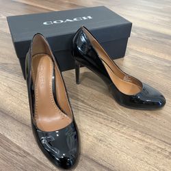 Coach black Heel 6.5