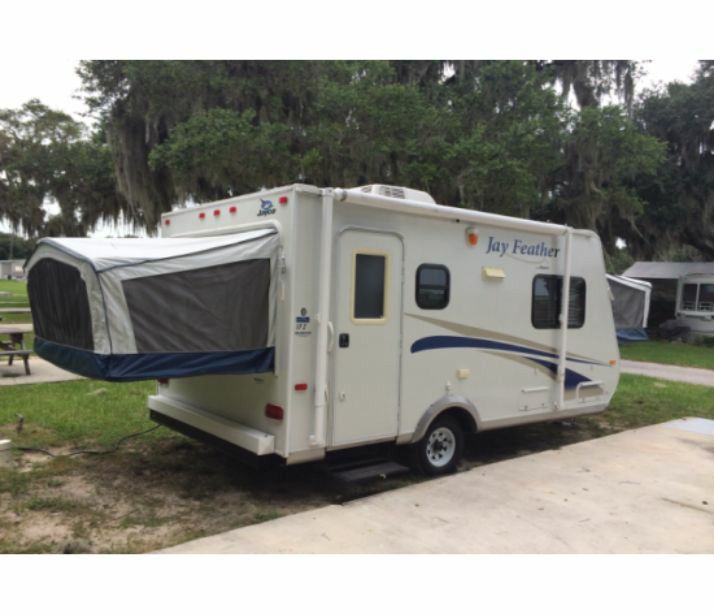 Photo Great Condition For Riding 2010 jayco jay feather.$800