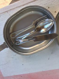Military mess kit (dish set)