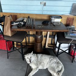 Little Bar table And Chairs 
