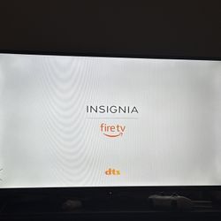 Insignia Fire Smart Tv. 39.5in- barely used