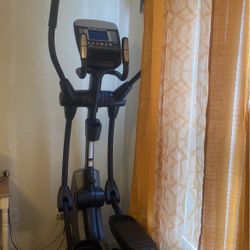 Nordictrack E7.7 Power Incline