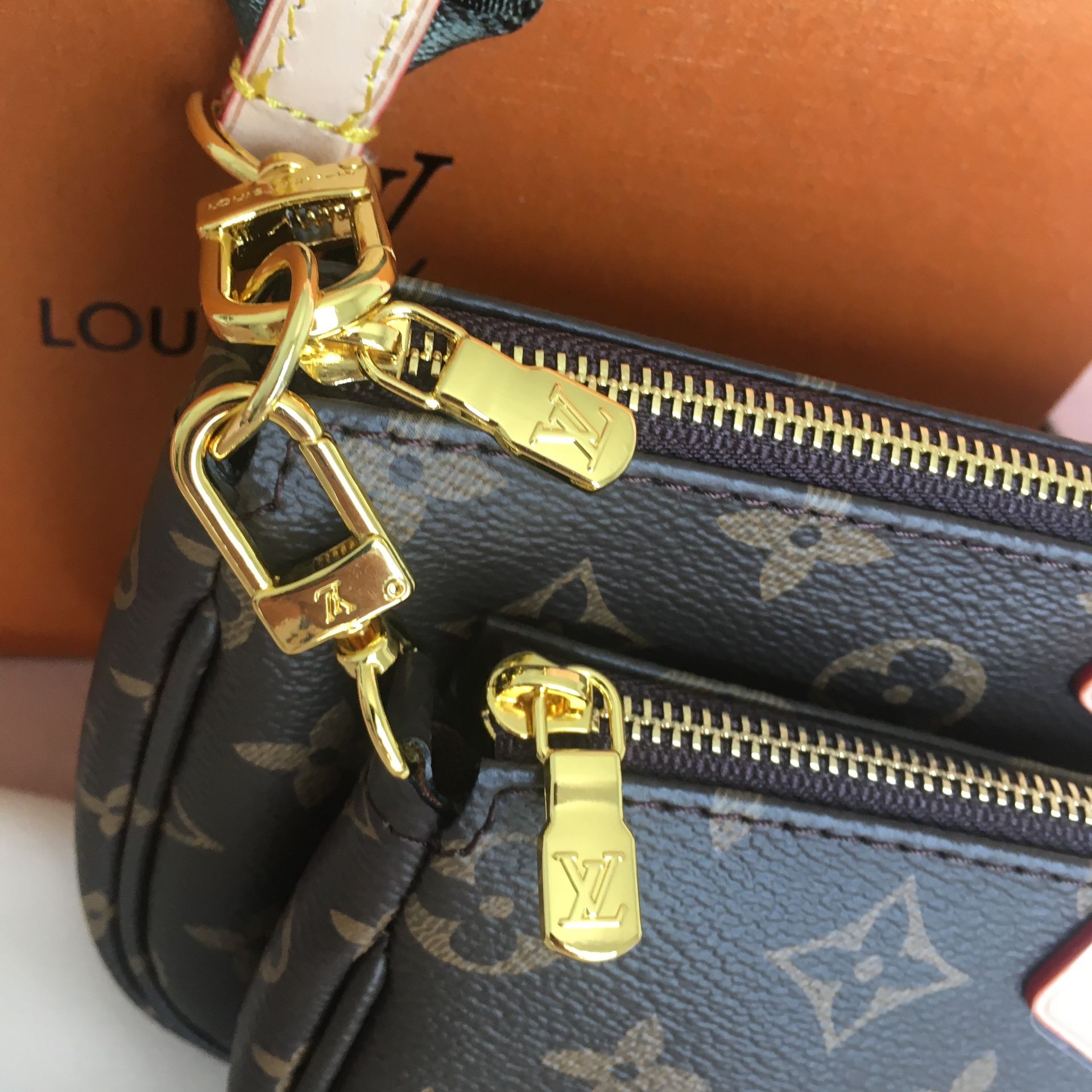 LOUIS VUITTON 100% Authentic Favorite Mm Monogram Canvas Crossbody LV Bag  Please Check More Pictures Show Shape for Sale in Bedford Park, IL - OfferUp