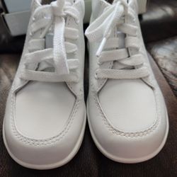 New. Leather Toddler  8m. 