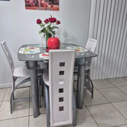 Dining Table With 4 Chairs