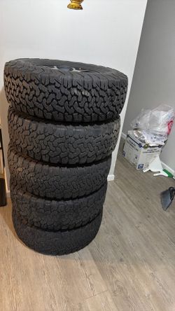 Tires and rims jeep rubicon 2019