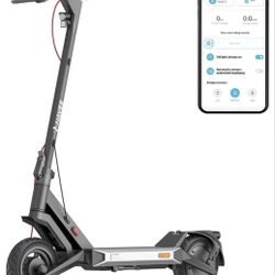 NAVEE Electric Scooter S40 700W | 3 miles on odometer 