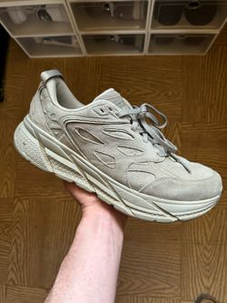 Hoka Clifton 9 ‘limestone’