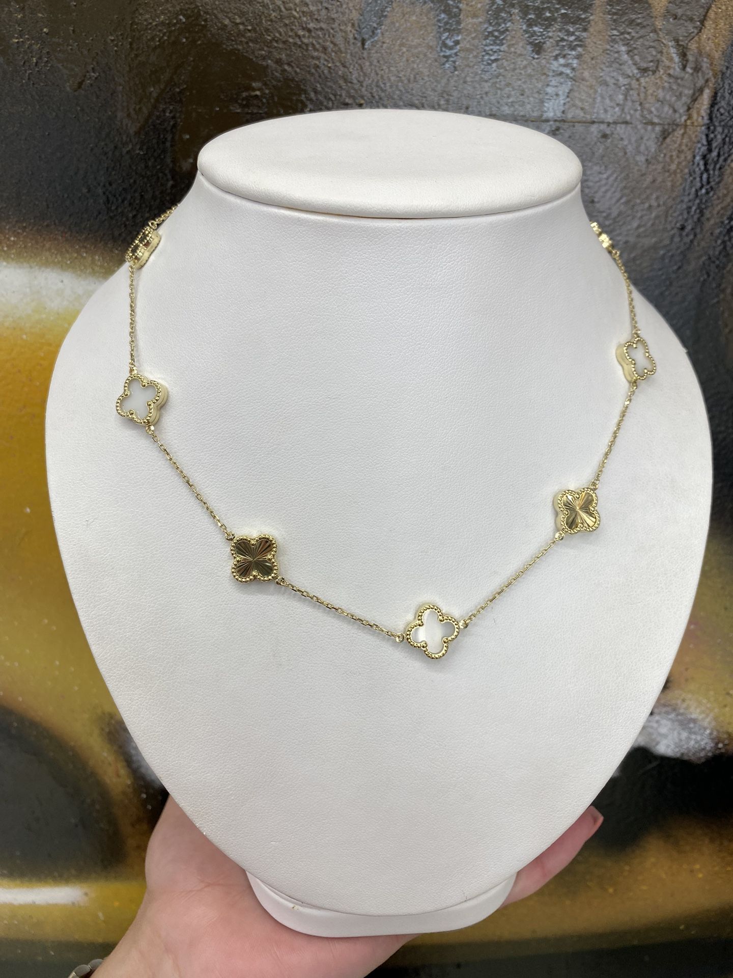 10k REVERSIBLE FLOWER CHAIN