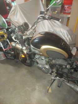 Triumph Thuderbird 2001 Motorcycle 