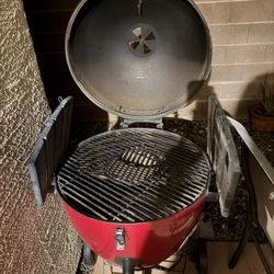 Charcoal bbq grill