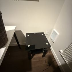Corner Table