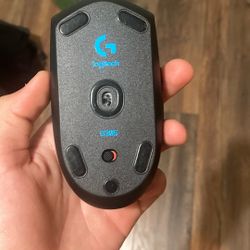 Logitech wireless gaming mouse