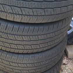 275 60 20 Set Of 4 Tires