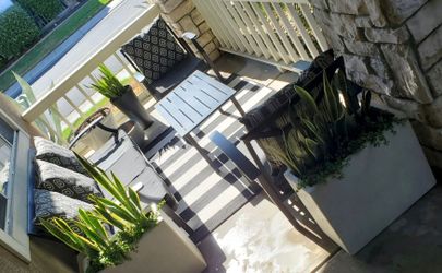Outdoor patio set