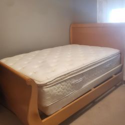 Full size Bed set