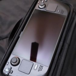 Valve Steam Deck PC Gaming