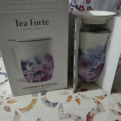 Tea Forte Ceramic Fiore Cup with Handle, Removeable Stainless Steel Infuser Basket and Lid