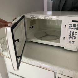 Microwave In Perfect Condition 