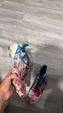 Soccer cleats